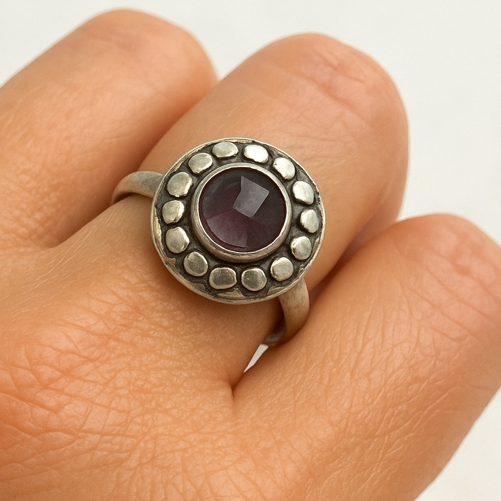Elegant Sterling Silver and Purple stone Ring